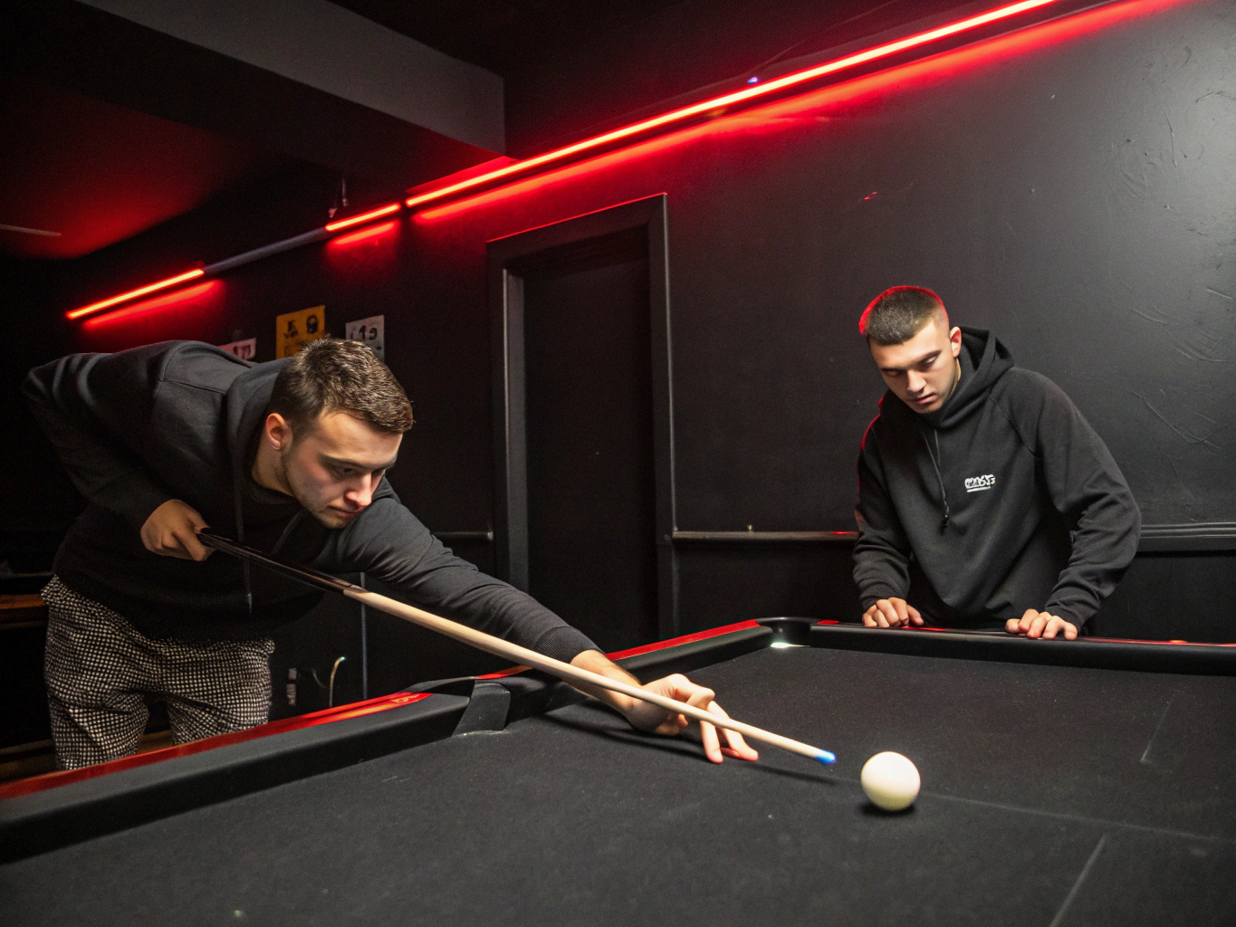 Championship Final – Johnson vs. Martinez